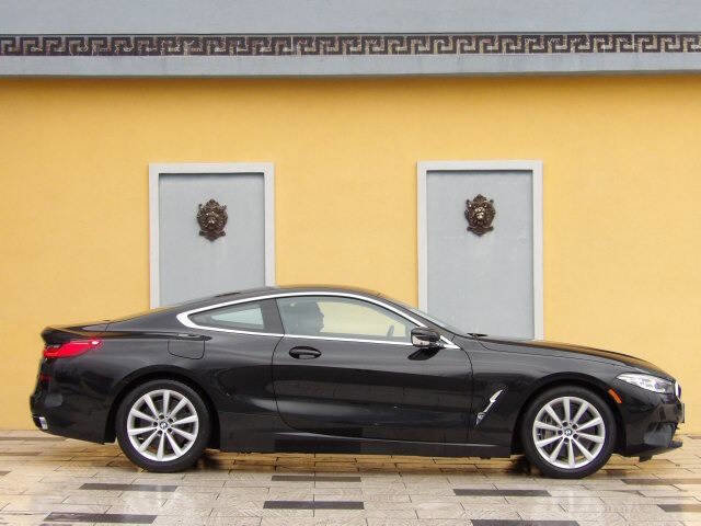 Used 2020 BMW 840i xDrive Coupe w/ Driving Assistance Package image 11