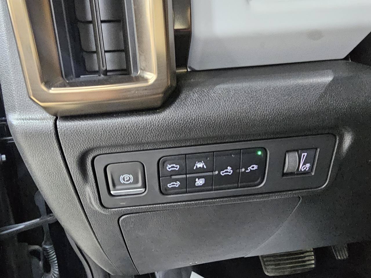 Used 2024 GMC Hummer EV 3X w/ Battery Pack, 24 Module Pack AWD/4WD image 38