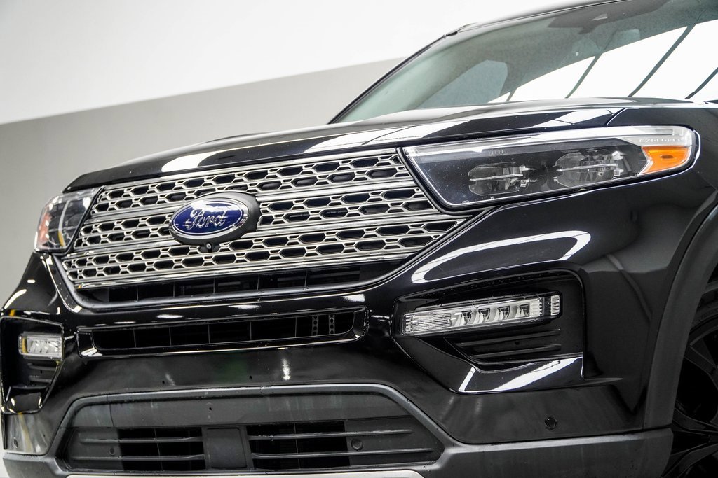 Used 2022 Ford Explorer Limited w/ Equipment Group 301A image 2
