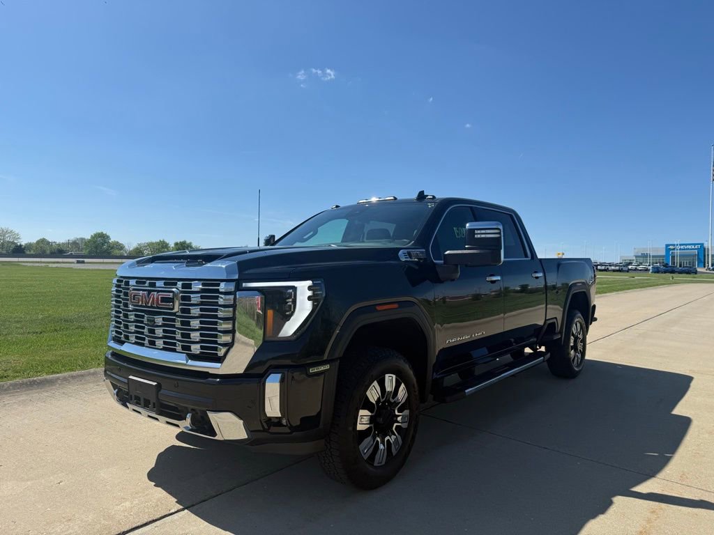 Used 2024 GMC Sierra 2500 Denali w/ Denali Reserve Package image 10