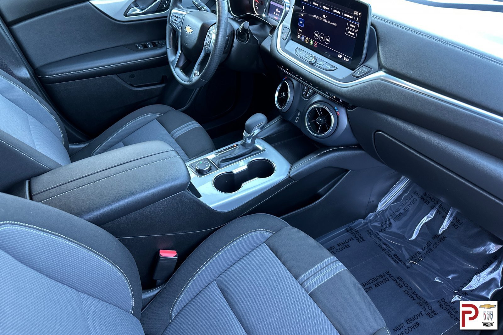 Used 2025 Chevrolet Blazer LT AWD/4WD image 19