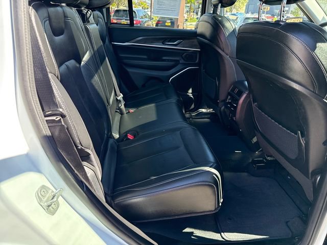 Used 2022 Jeep Grand Cherokee Limited 4xe image 14