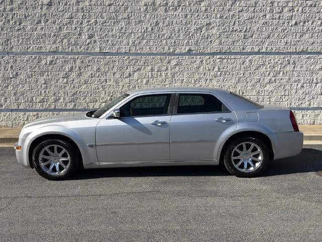 Used 2005 Chrysler 300 C RWD image 4