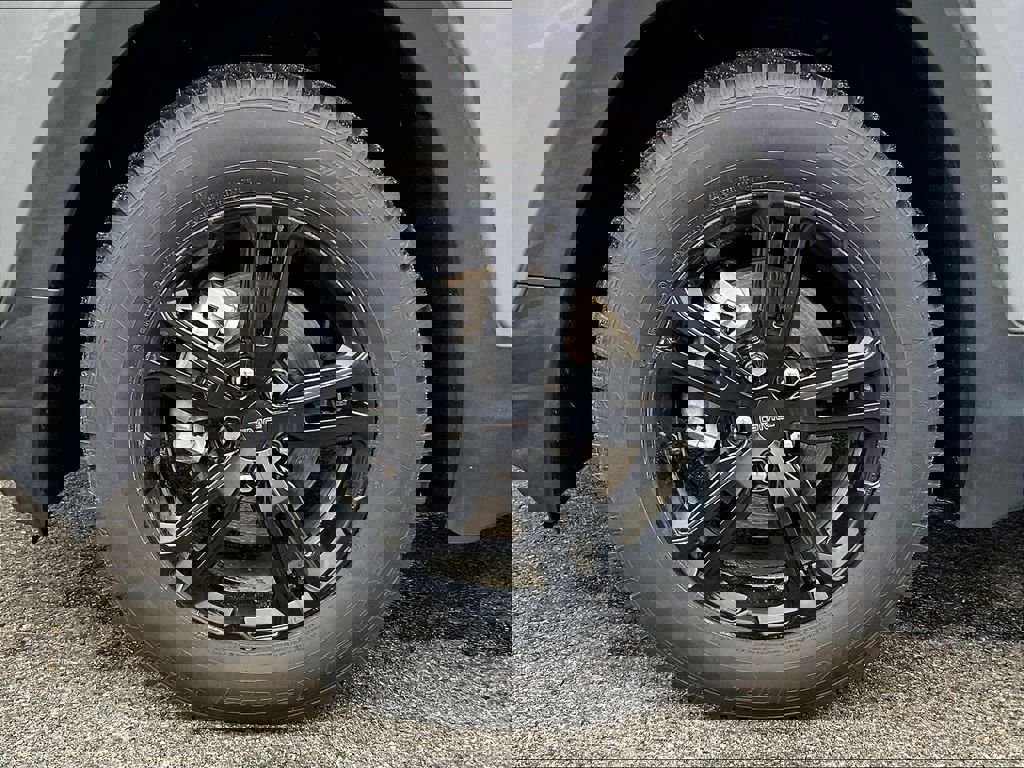 Used 2024 GMC Terrain AT4 image 7