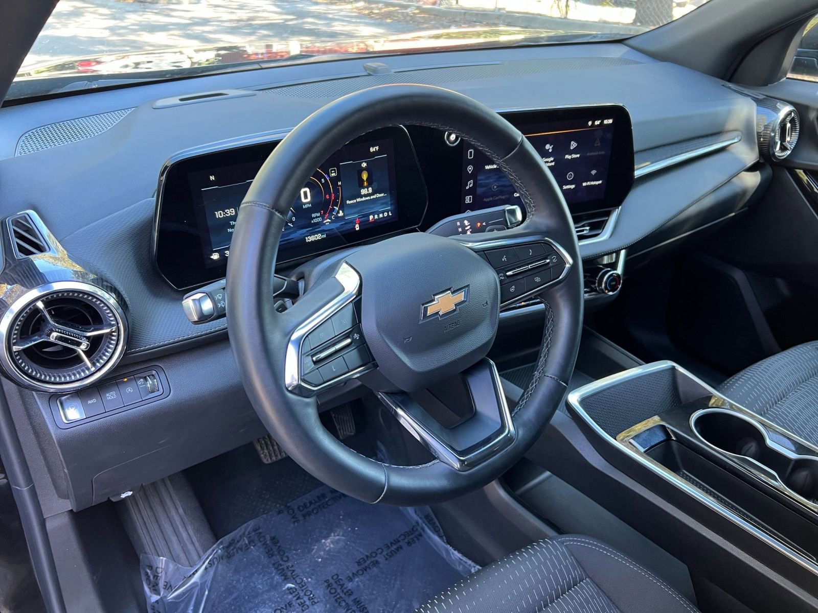 Used 2025 Chevrolet Equinox LT image 29