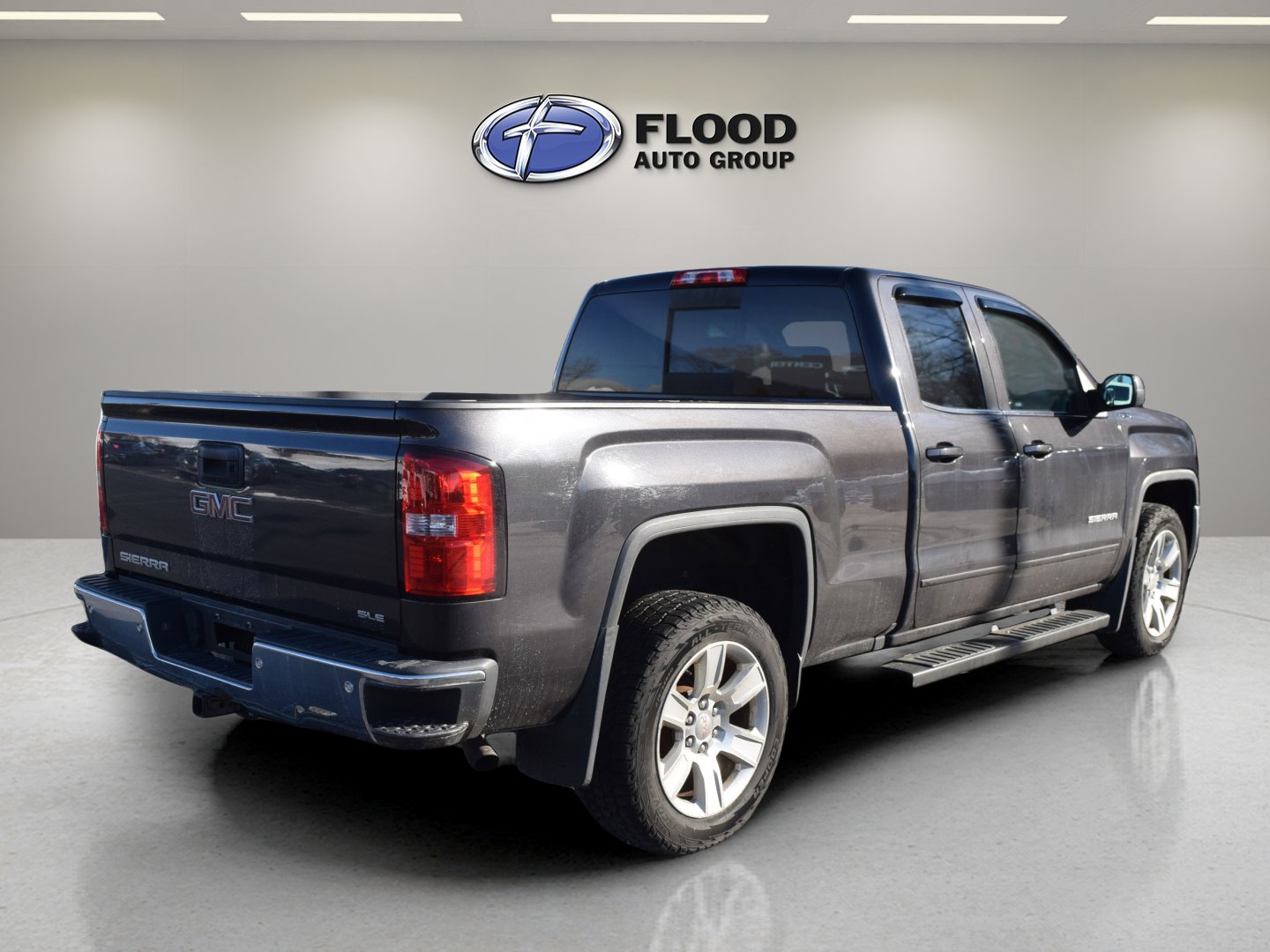 Used 2016 GMC Sierra 1500 SLE w/ SLE Value Package image 4
