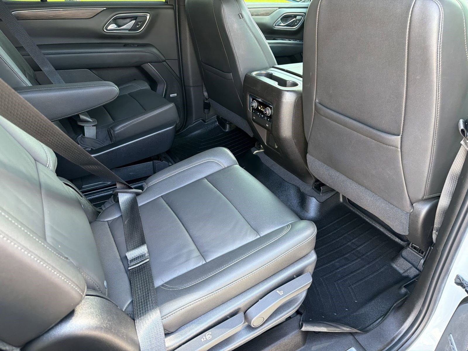 Certified 2021 Chevrolet Tahoe Z71 w/ Luxury Package AWD/4WD image 29