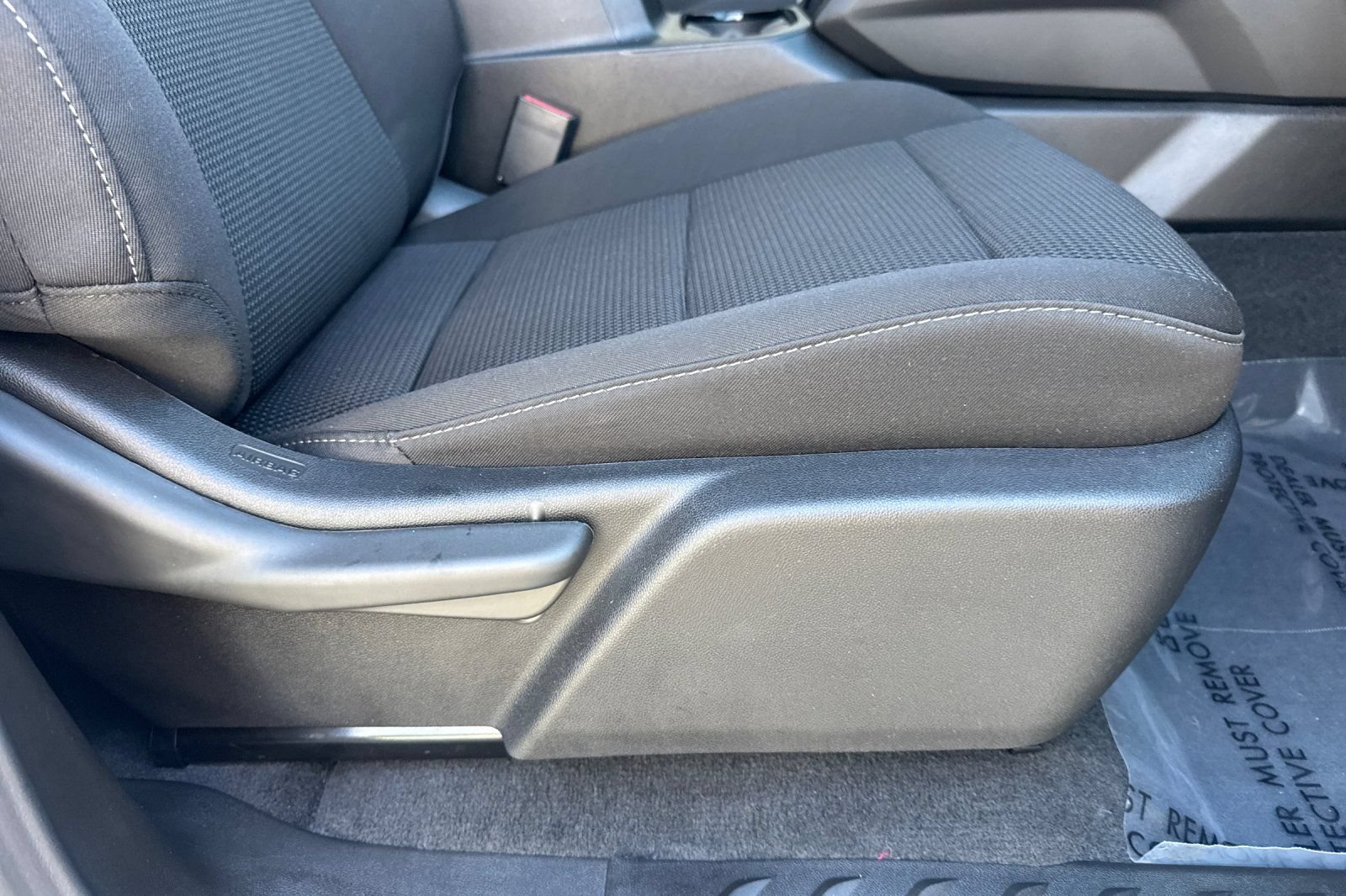 Used 2026 Chevrolet Colorado LT RWD image 23