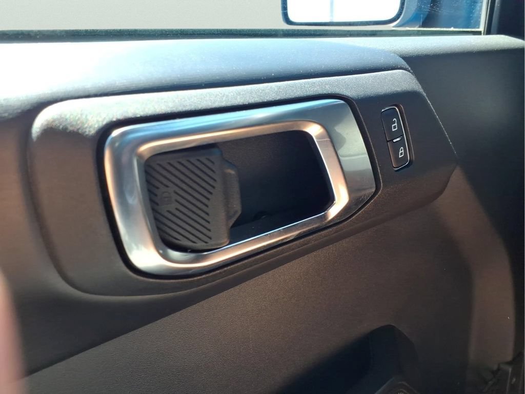 Used 2025 Ford Bronco Badlands AWD/4WD image 25
