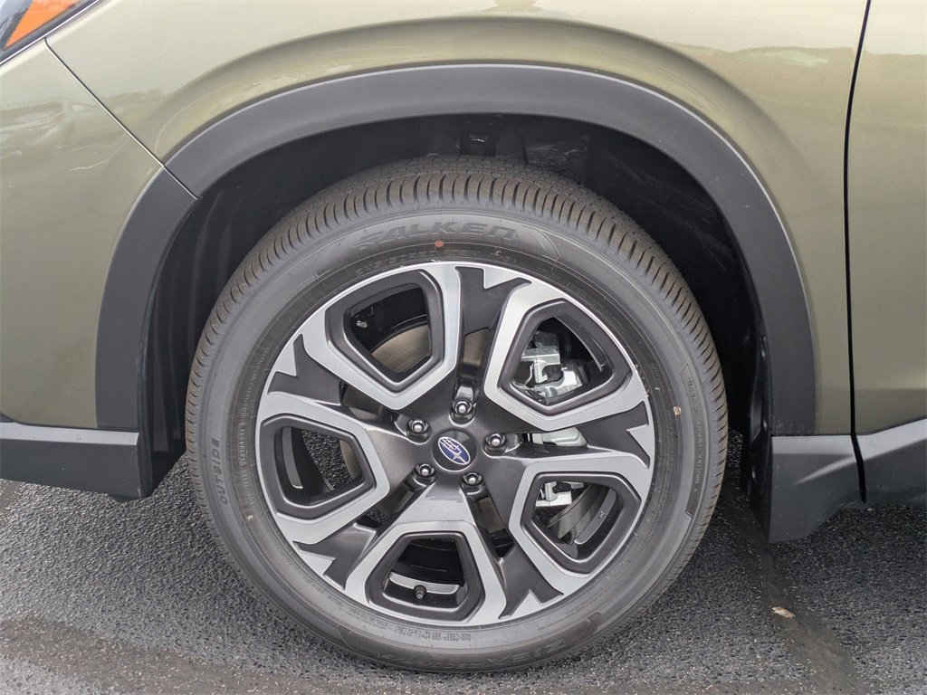 New 2025 Subaru Ascent Limited image 12