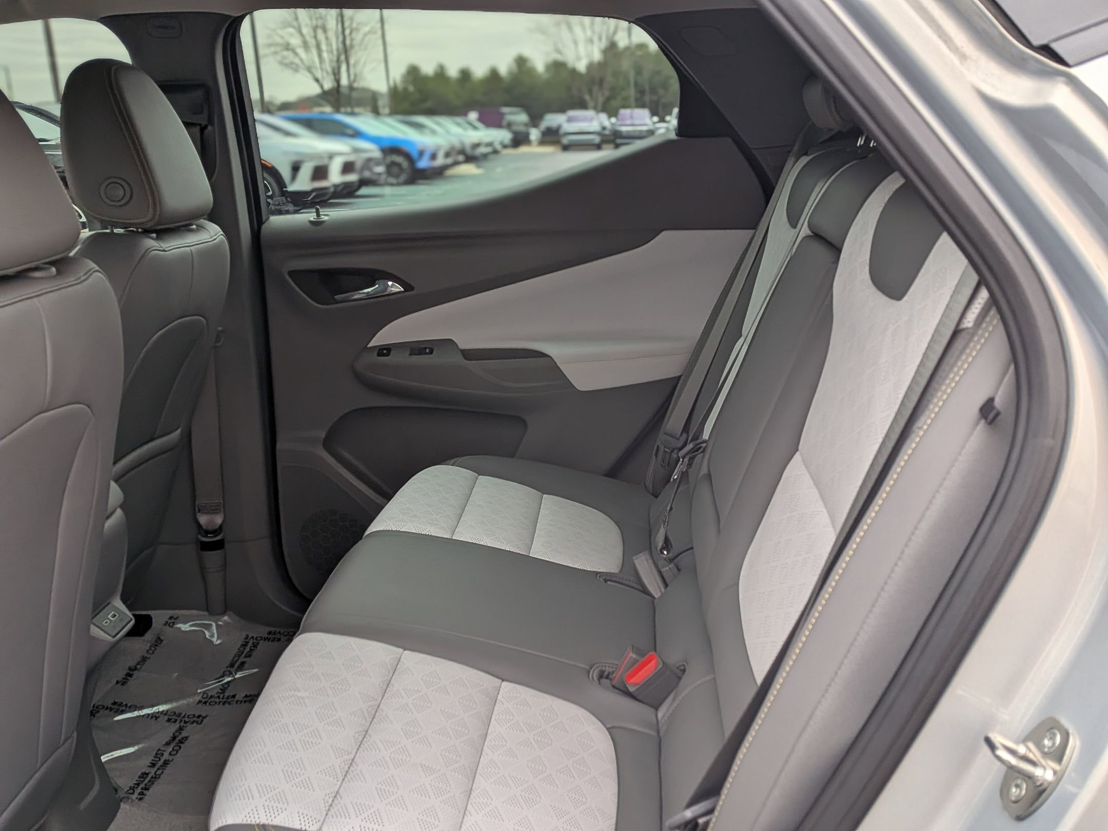 Used 2022 Chevrolet Bolt EUV Premier image 31