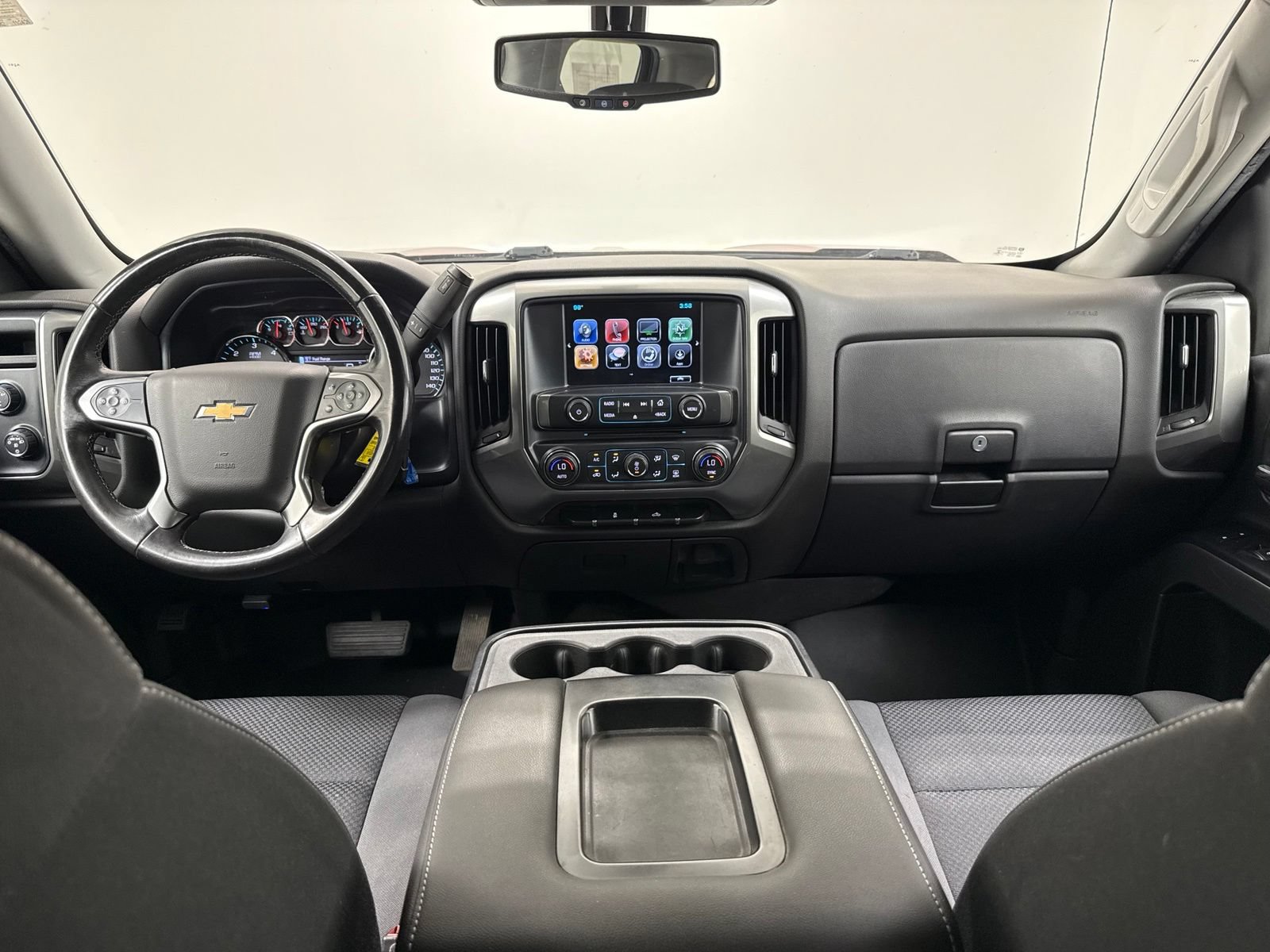 Used 2018 Chevrolet Silverado 1500 LT w/ All Star Edition AWD/4WD image 24