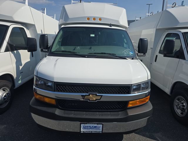 New 2026 Chevrolet Express 3500 w/ Power Convenience Package RWD image 9