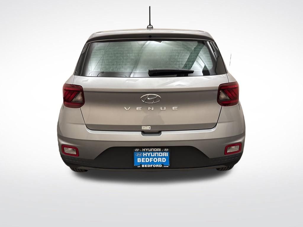 Certified 2026 Hyundai Venue SE FWD image 6