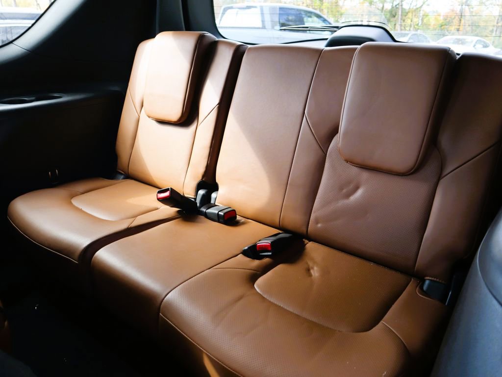 Used 2024 INFINITI QX80 Sensory image 9