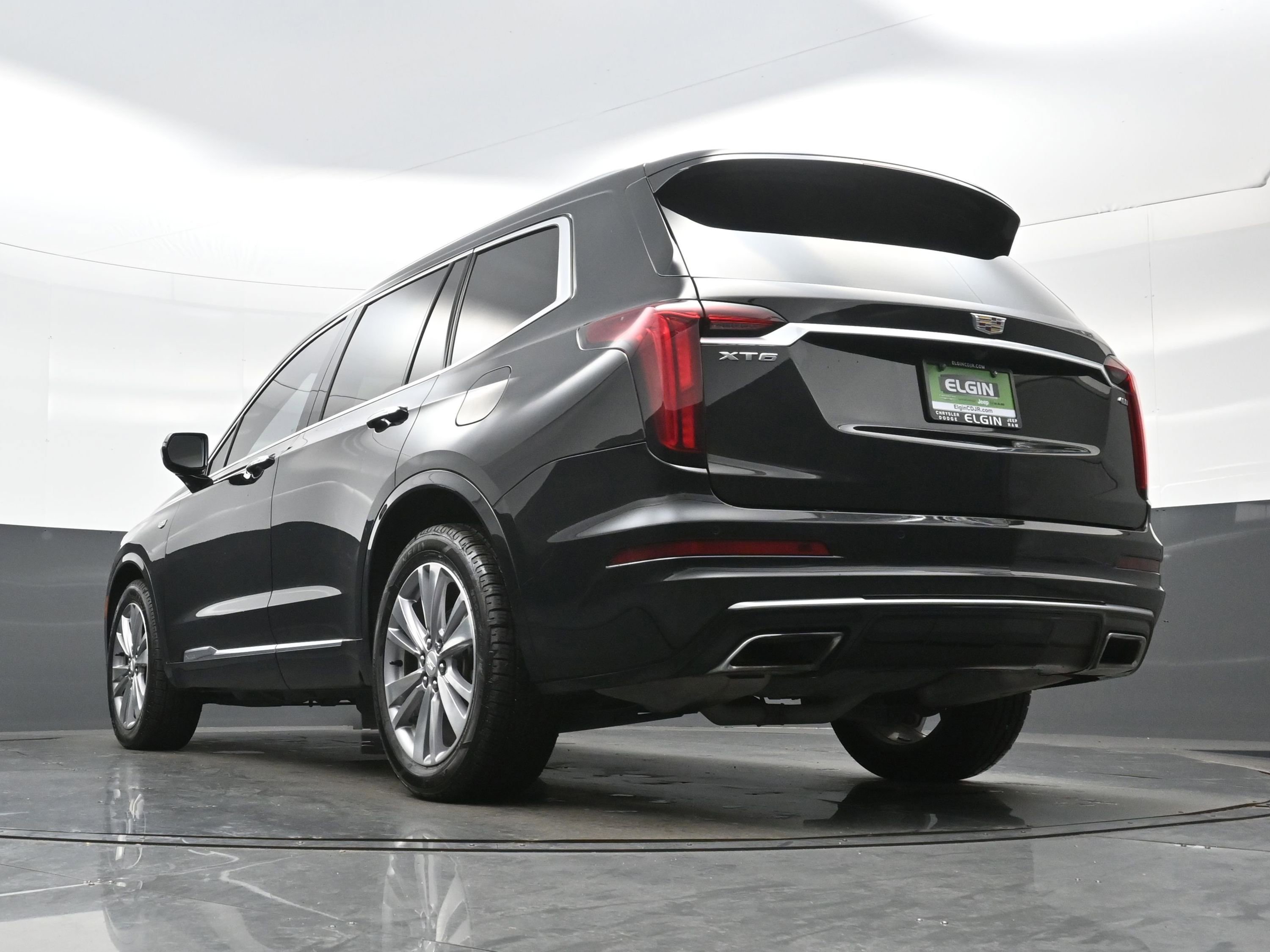 Used 2023 Cadillac XT6 Premium Luxury FWD image 29