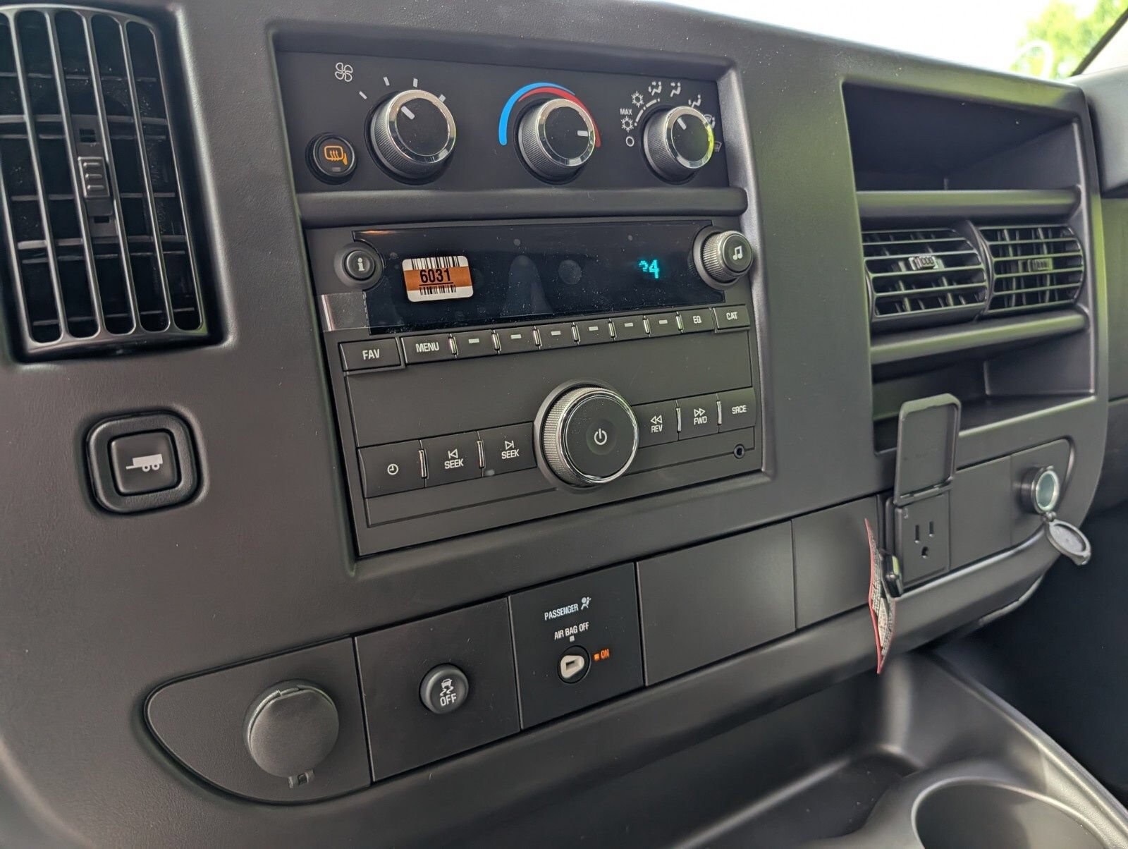 New 2026 Chevrolet Express 2500 w/ Driver Convenience Package RWD image 26