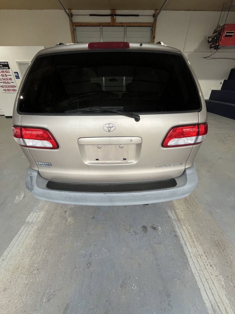 Used 2003 Toyota Sienna CE image 6