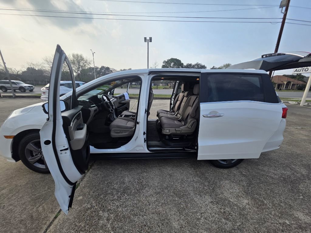 Used 2022 Honda Odyssey EX image 11