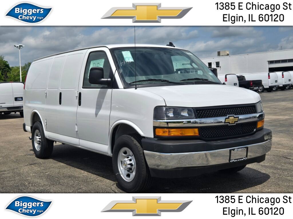 Used 2025 Chevrolet Express 2500 w/ Driver Convenience Package RWD image 1