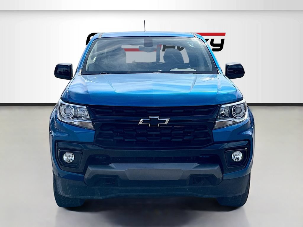 Used 2022 Chevrolet Colorado Z71 AWD/4WD image 2