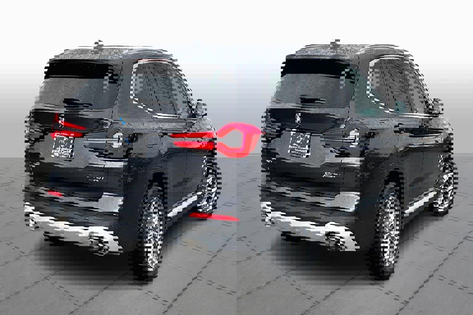 Used 2024 BMW X3 xDrive30i w/ Premium Package w/ZPA image 13