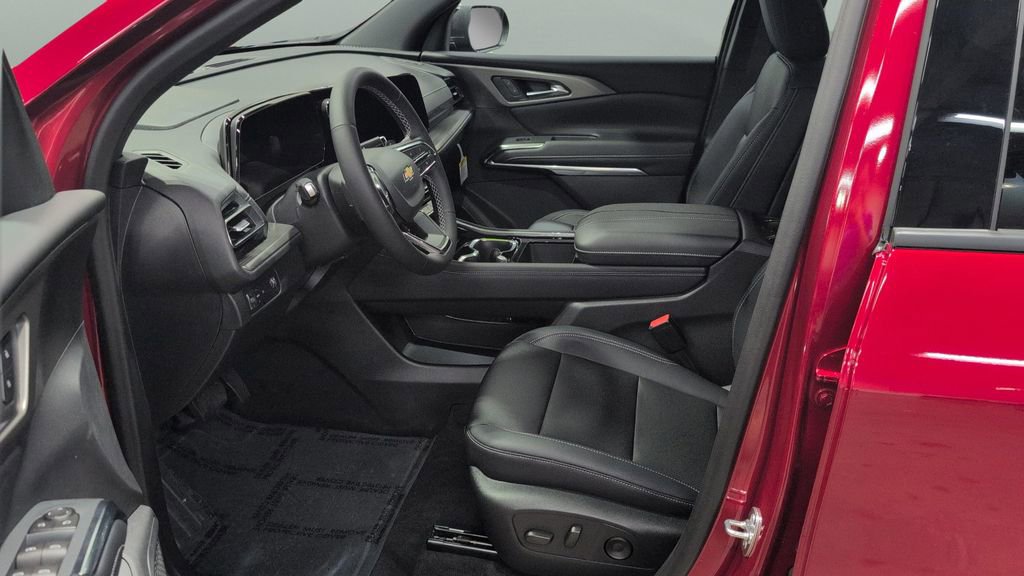 New 2026 Chevrolet Traverse LT w/ Sun and Wheel Package FWD image 8