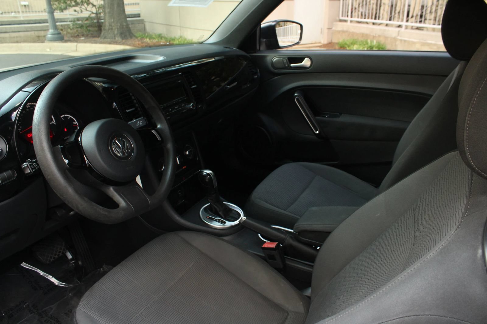 Used 2014 Volkswagen Beetle 1.8T FWD image 13