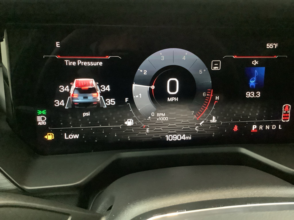 Used 2025 GMC Acadia Elevation FWD image 18