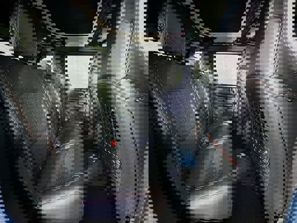 Certified 2025 Ford Bronco Raptor w/ Interior Carbon Fiber Pack image 31