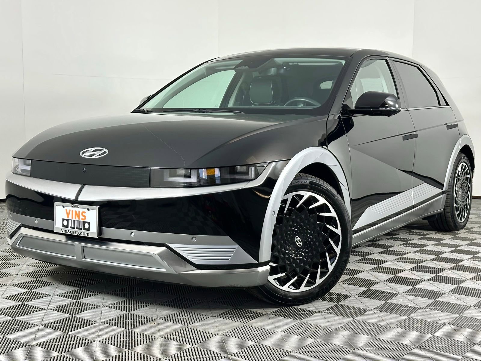 Used 2024 Hyundai Ioniq 5 Limited image 44