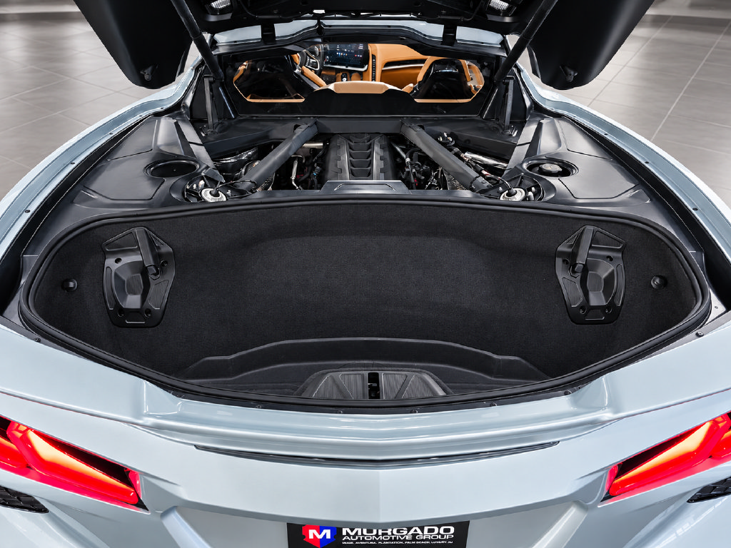 Used 2020 Chevrolet Corvette Stingray Premium Cpe w/ 3LT Preferred Equipment Group RWD image 8