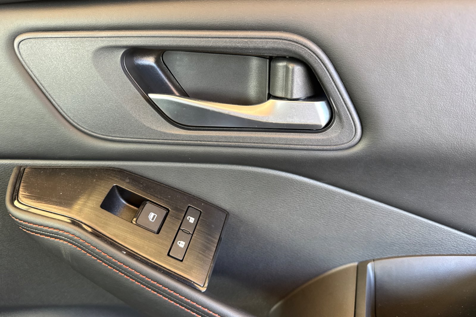 Certified 2025 Nissan Rogue SV AWD/4WD image 22