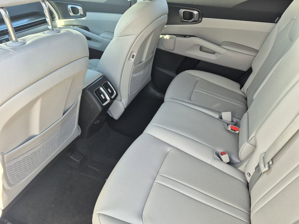 New 2026 Kia Sorento S image 12