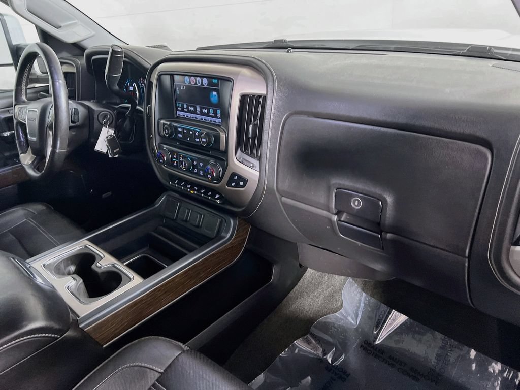 Used 2018 GMC Sierra 2500 Denali AWD/4WD image 24