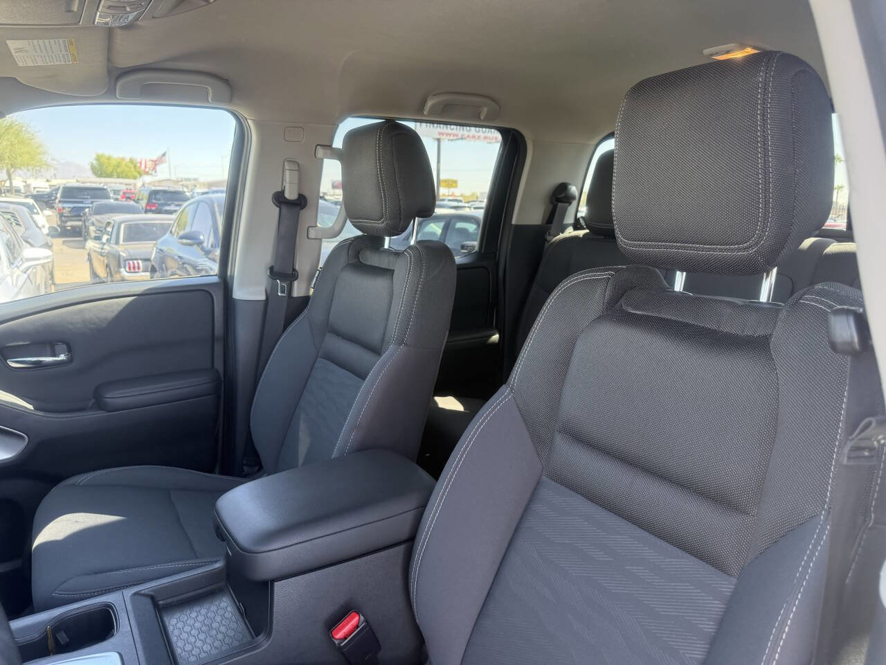 Used 2024 Nissan Frontier SV w/ SV Convenience Package image 26