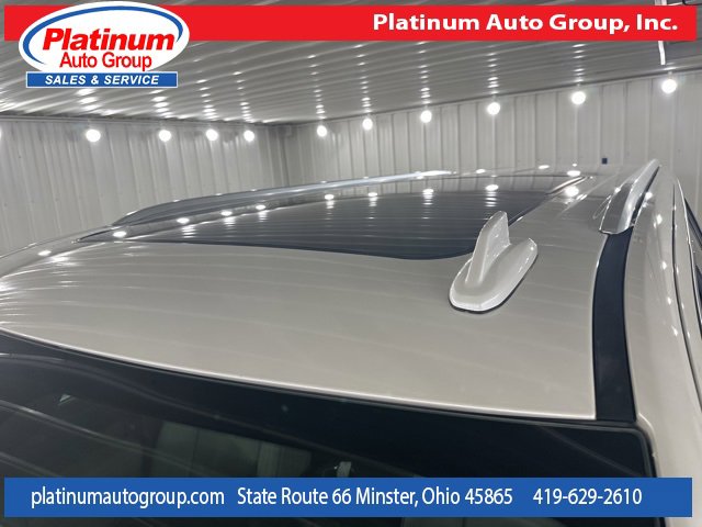 Used 2023 GMC Yukon XL SLT image 58