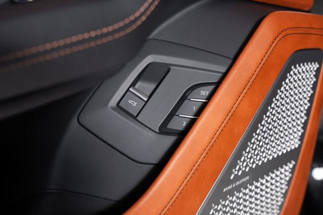 Used 2022 Lamborghini Urus AWD/4WD image 67
