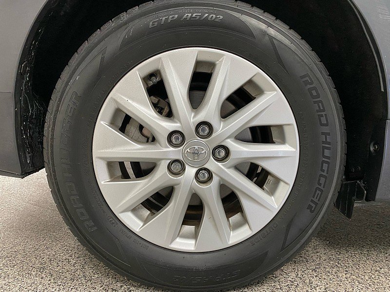 Used 2013 Toyota Prius Prime Plug-In Hybrid image 24