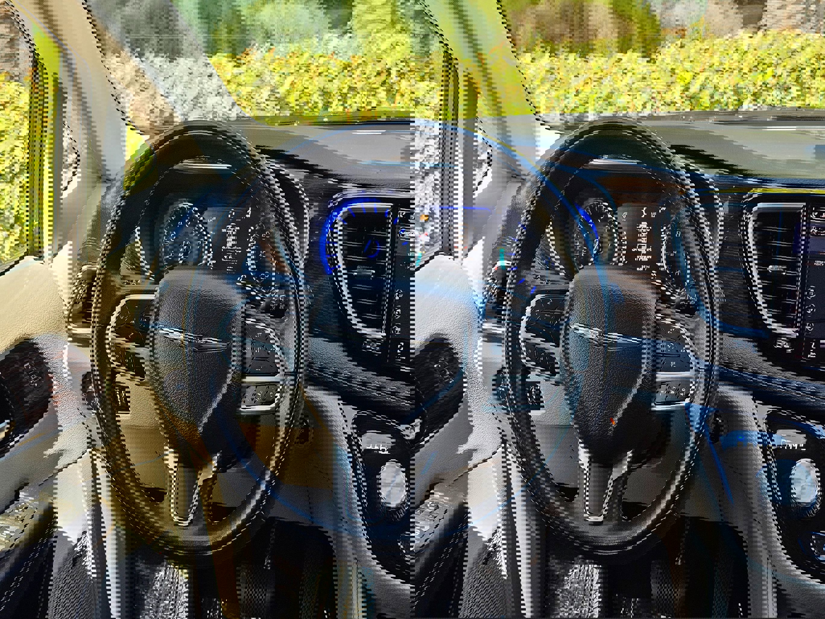 Used 2022 Chrysler Pacifica Limited image 24