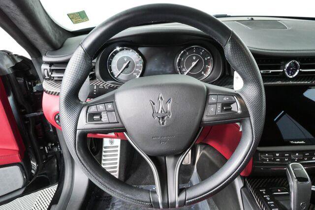 Used 2023 Maserati Quattroporte Modena RWD image 11