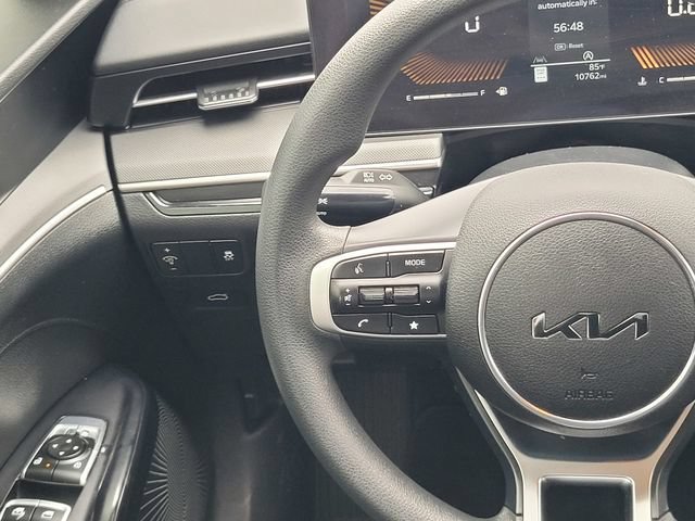 Used 2025 Kia K5 LXS FWD image 13
