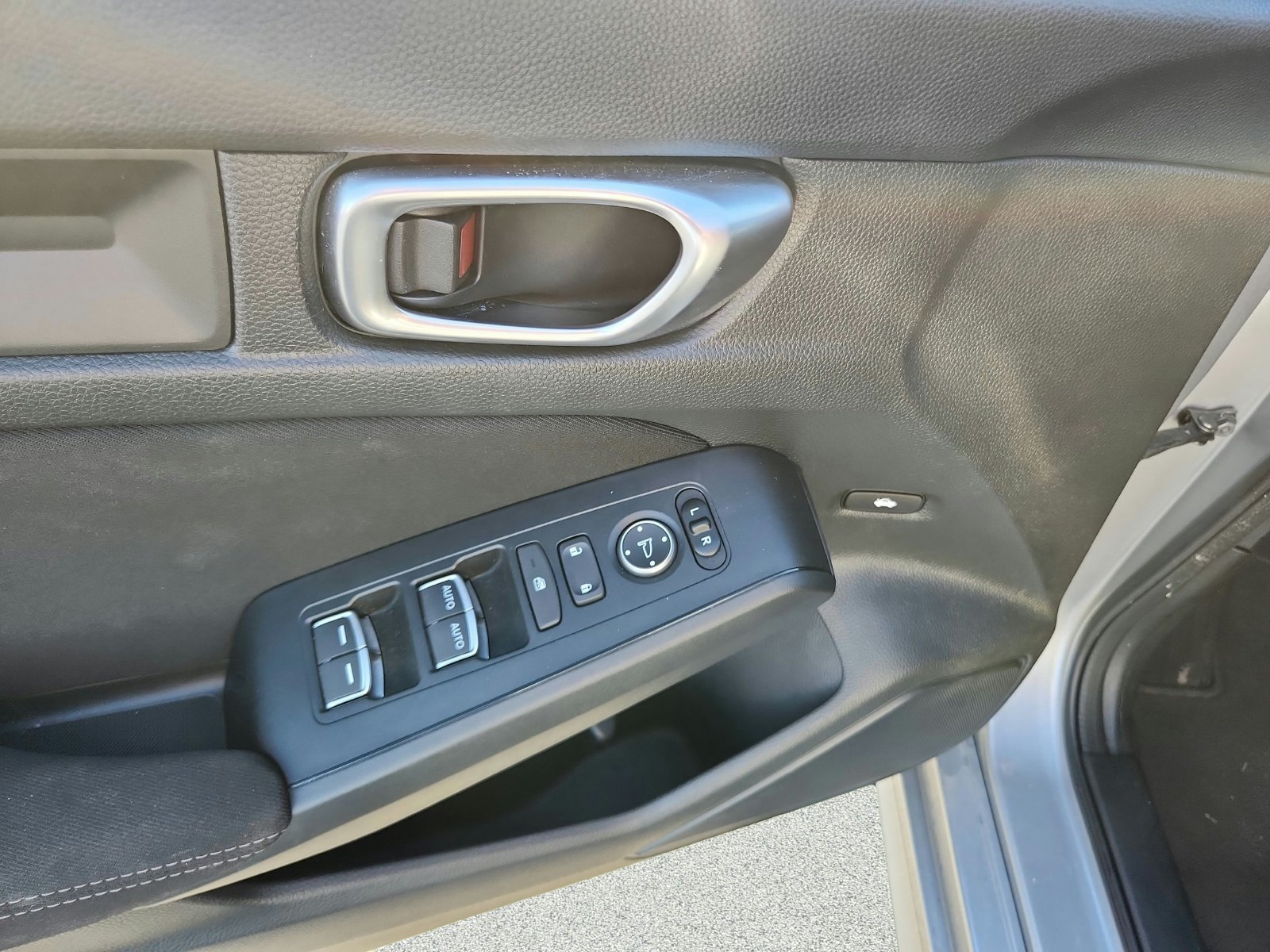 Used 2023 Honda Civic Sport image 19