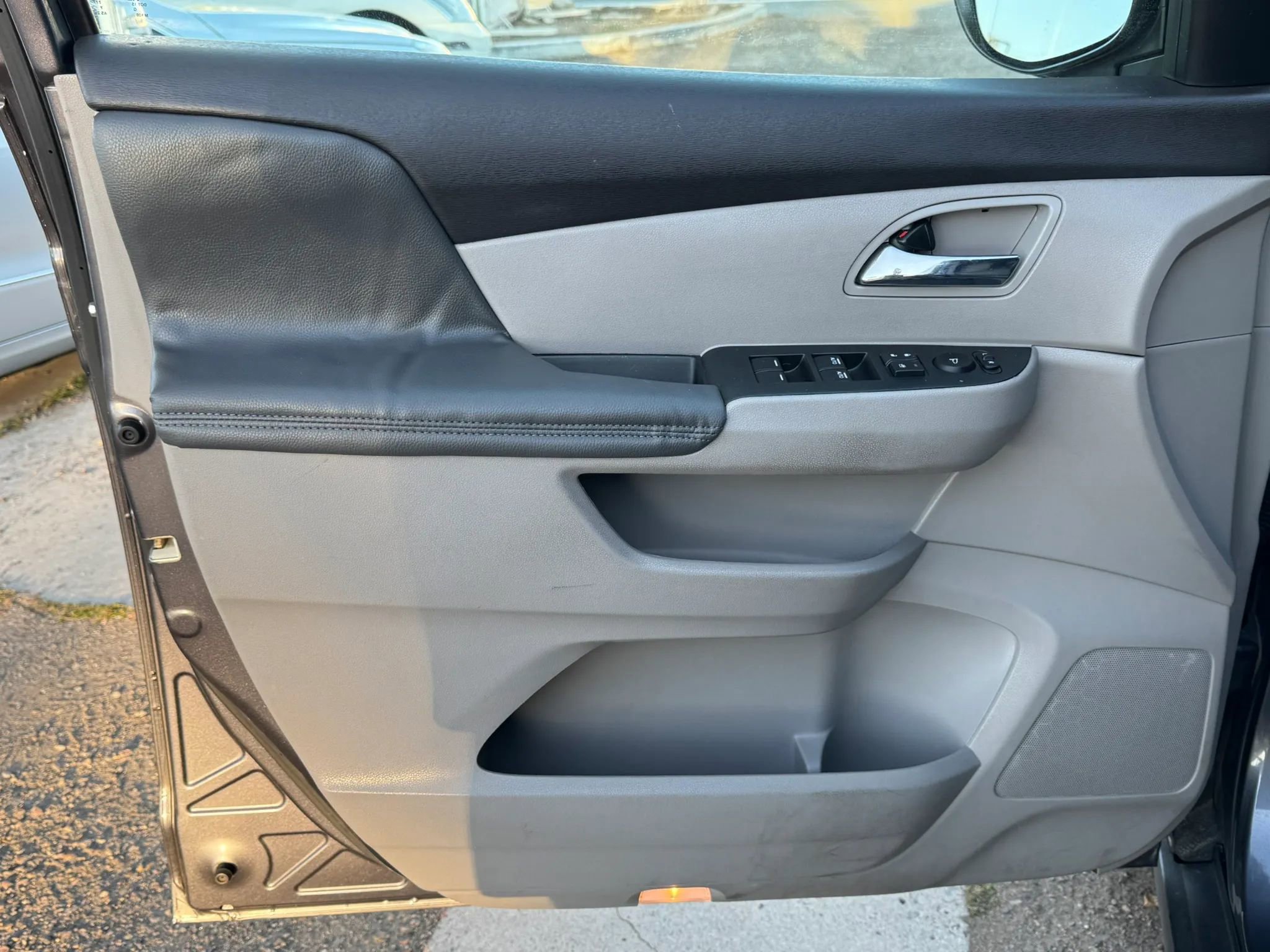 Used 2015 Honda Odyssey EX image 14