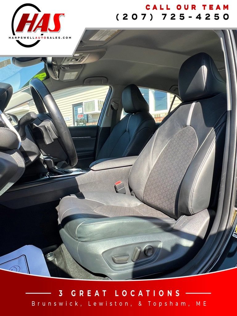 Used 2019 Toyota Camry XSE FWD image 10