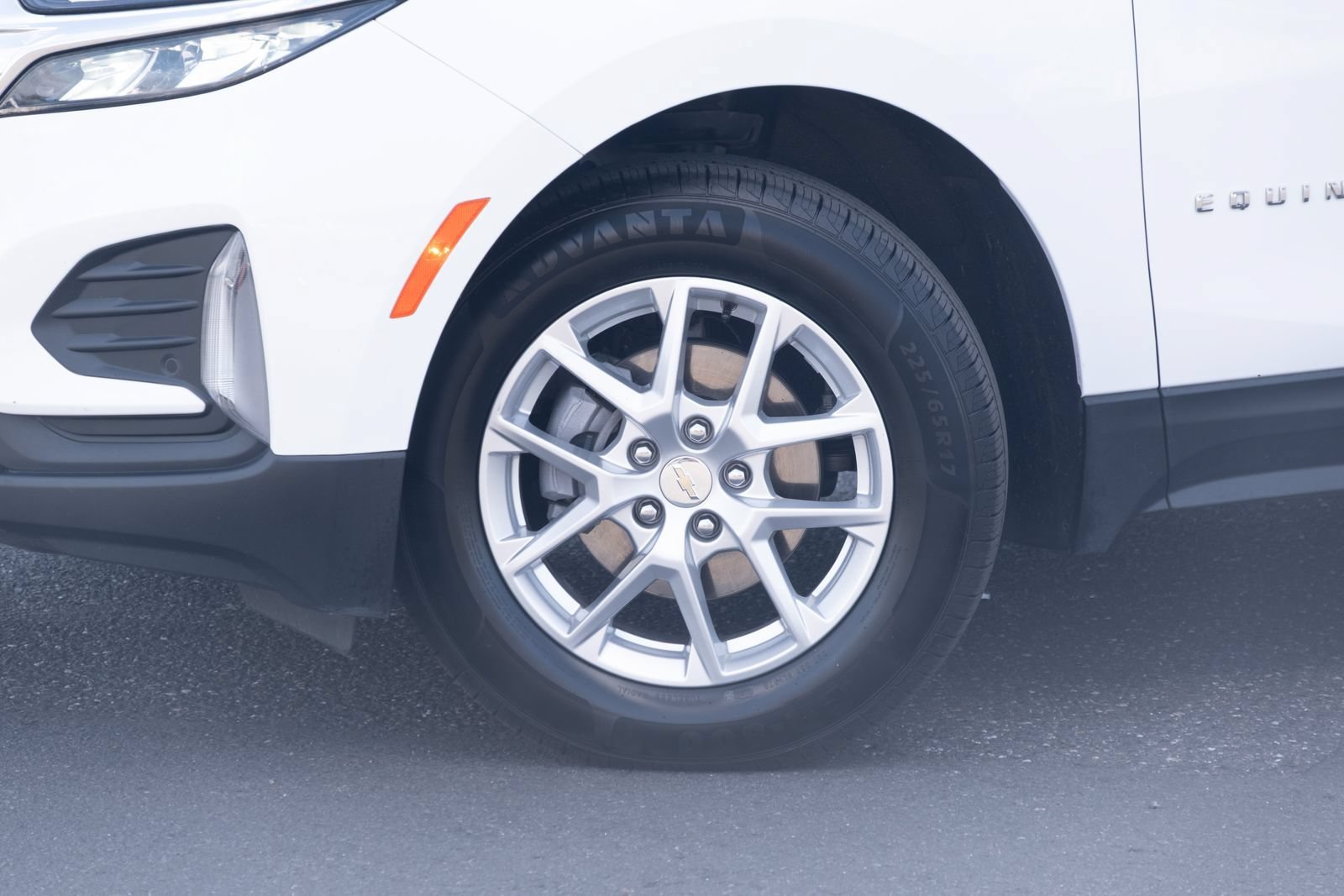 Used 2024 Chevrolet Equinox LT AWD/4WD image 19