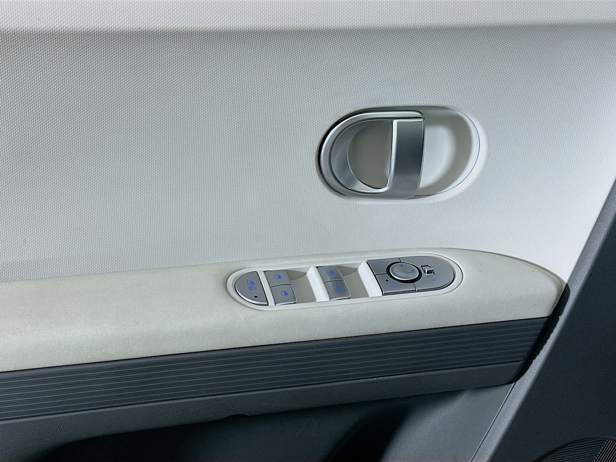 Used 2024 Hyundai Ioniq 5 SEL image 15