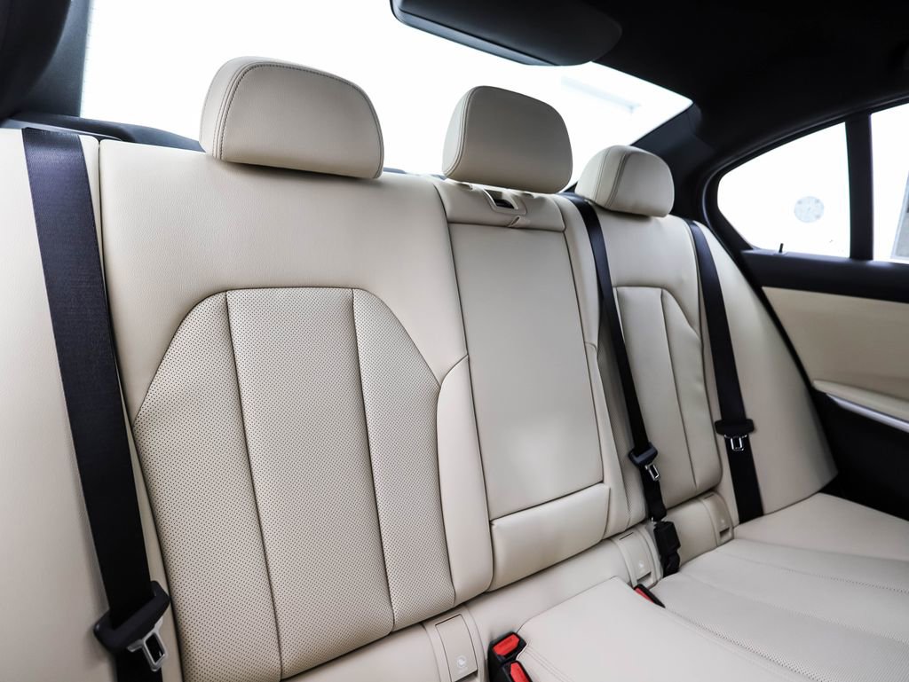 New 2026 BMW 330i xDrive Sedan image 28