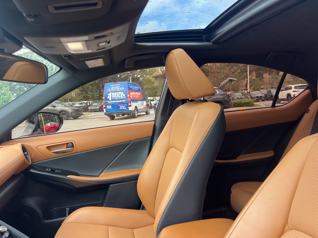 Used 2024 Lexus IS 300 image 26