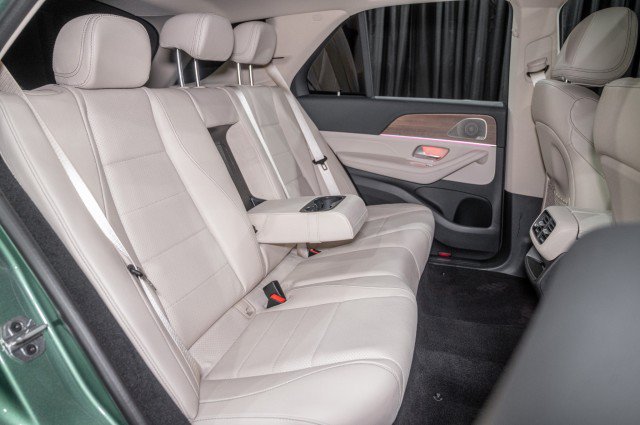 New 2026 Mercedes-Benz GLE 450 4MATIC image 13